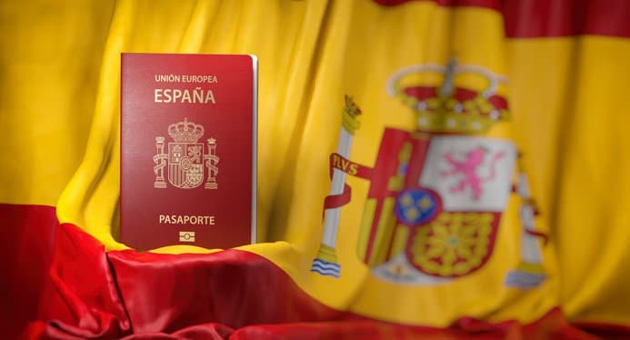 شرایط اخذ پاسپورت اسپانیا