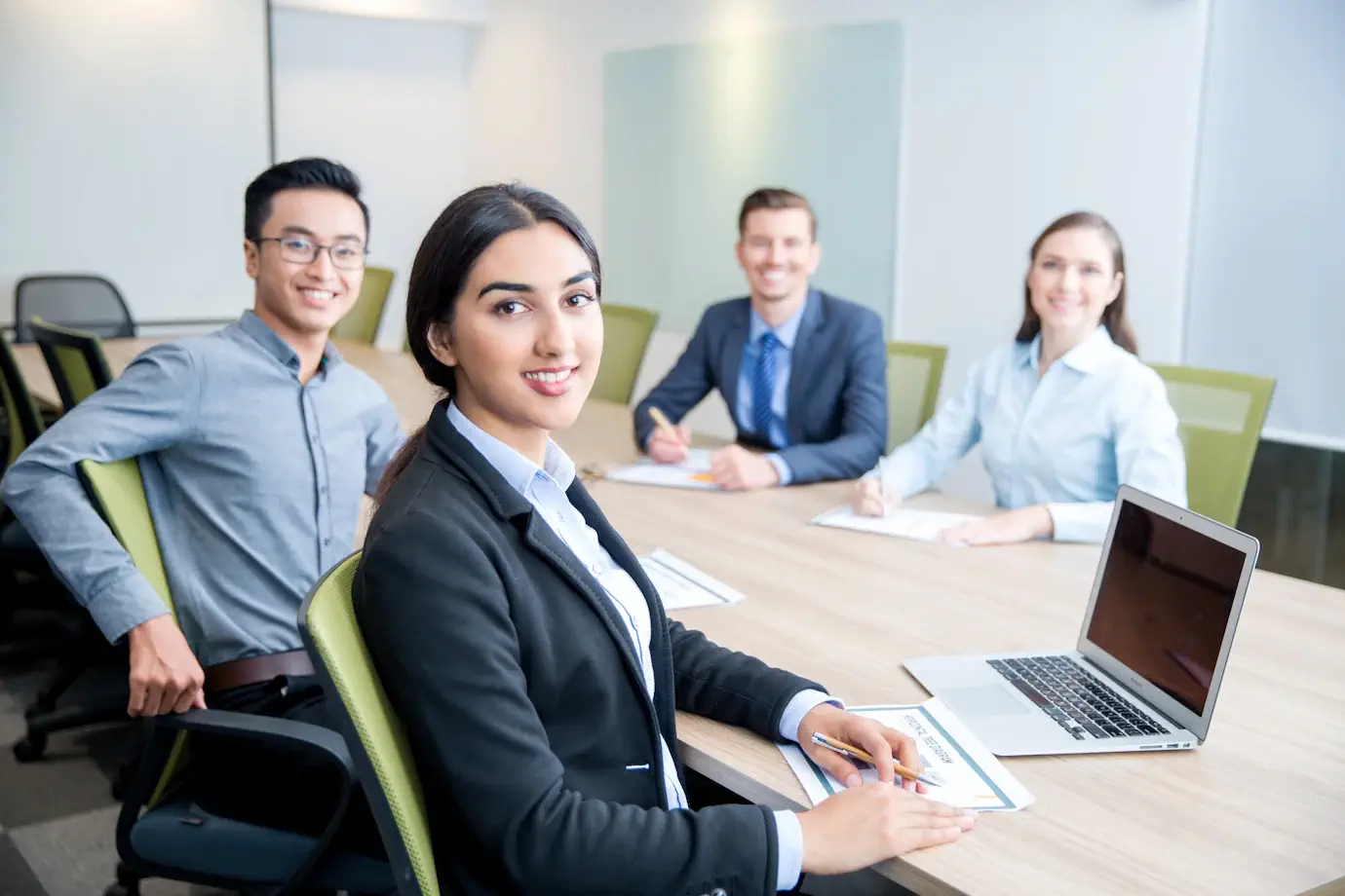 کاریابی مشاغل پرطرفدار در اسپانیا با عالیان ویزا