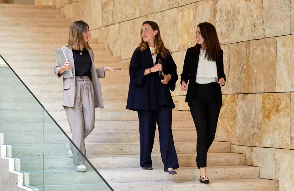 بازار کار و وکالت پس از تحصیل حقوق در اسپانیا